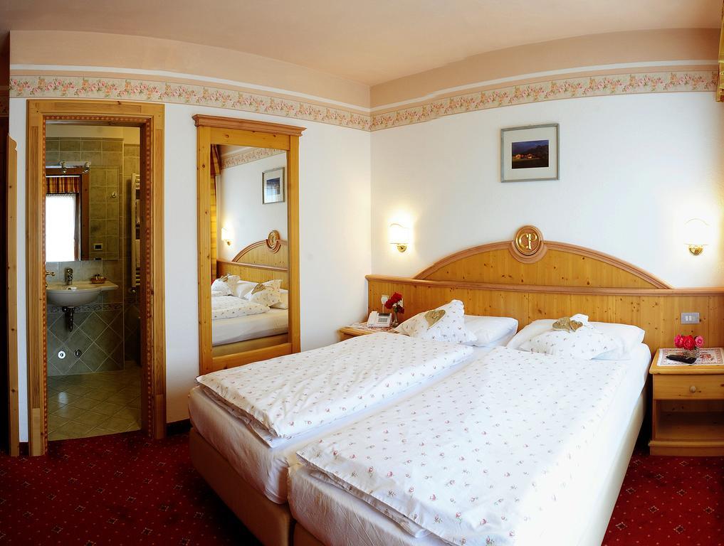 Hotel Cesa Padon Arabba Szoba fotó